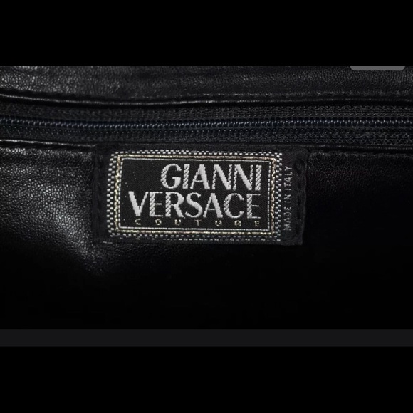 🔥SOLD*🔥VERSACE vintage studded handbag - Picture 8 of 8